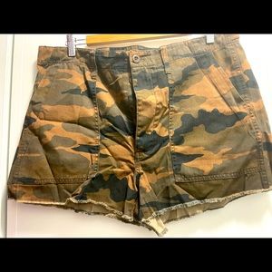 NWT Madewell Camo Shorts